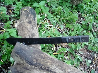DSC05624.JPG (157.33 Kio) Vu 18268 fois la machette 55cm